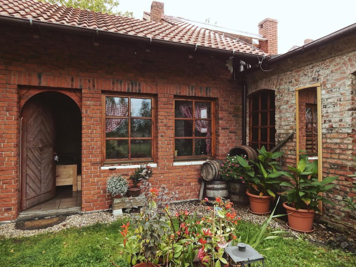 Pokoje Do Wynajecia Nowogrodziec Εξωτερικό φωτογραφία